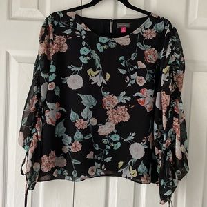 Vince Camuto Size L Floral 100% Polyester long sleeved blouse Top